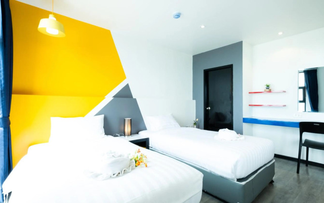 Play Phala Beach Rayong