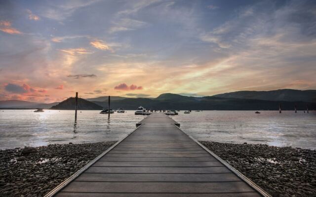 Carmel Beach Private Lodges
