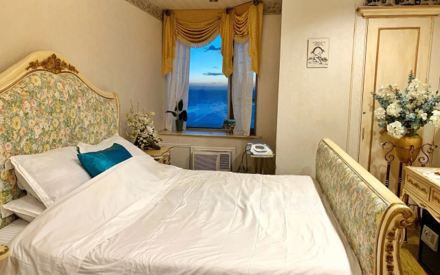 Amazing Marina Residential Suites