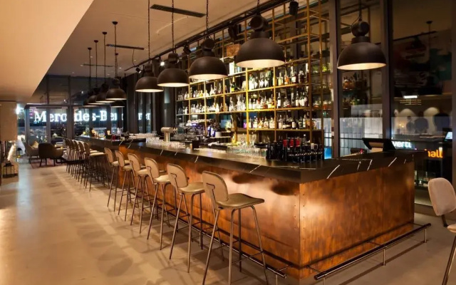 Indigo Berlin - East Side Gallery by IHG