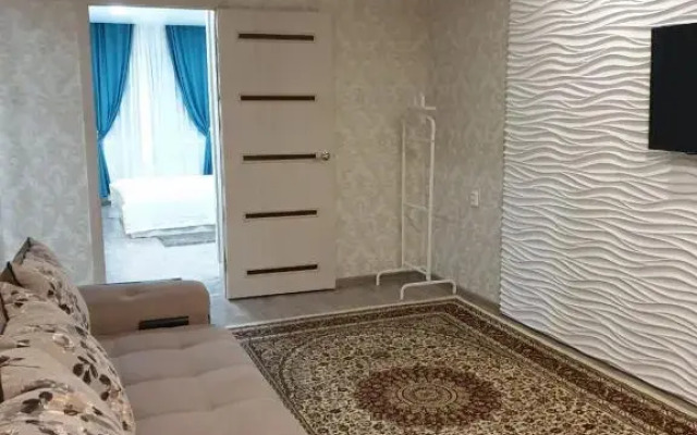 Apartment on Metallurgov 32