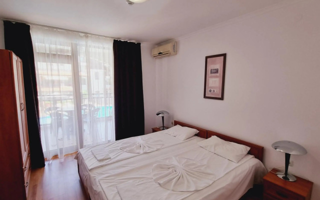 ARENA Aparthotel