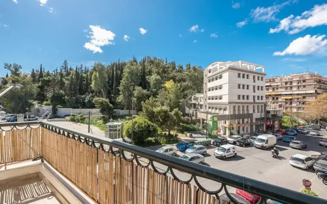 Agios Ioannis Metro Station - Comfy Apartment