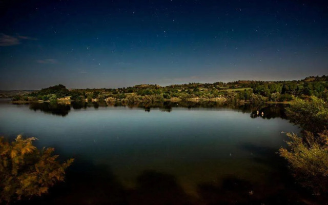 Taiga Lake Caspe