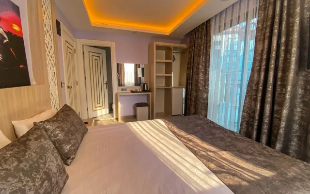 Castle's Light Boutique Hotel