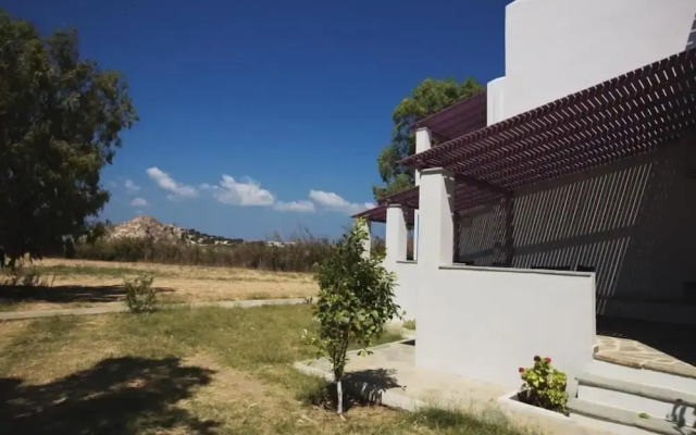 Lianos Studios