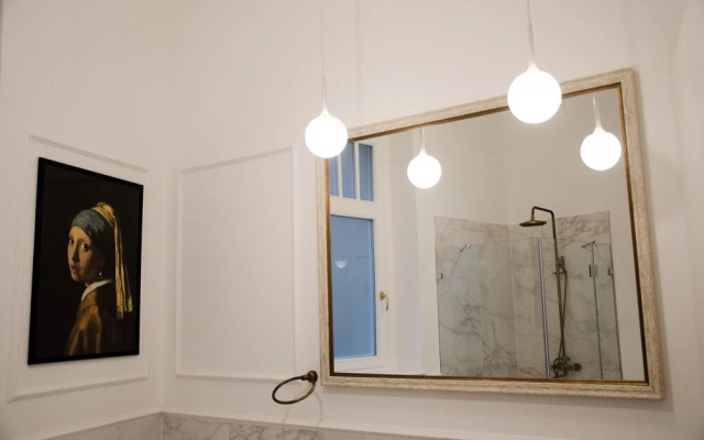 Luxury Apartment by Hi5 - FehÃ©rhajÃ³ Suite