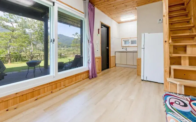Gapyeong Myeonyeokgongbang Private Villa
