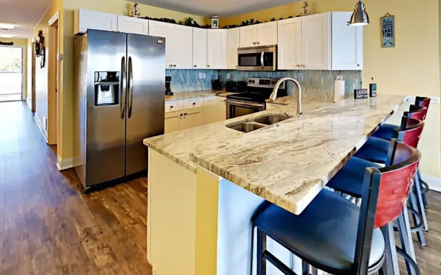 Put-in-Bay Waterfront Condo #107