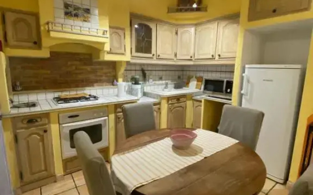 Le Cigalou : T2 en Duplex au centre ville