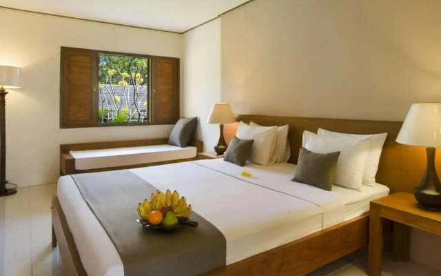 Nyiur Indah Beach Hotel