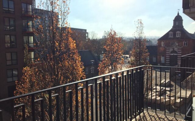 Royal Arsenal Apartment With Great Views