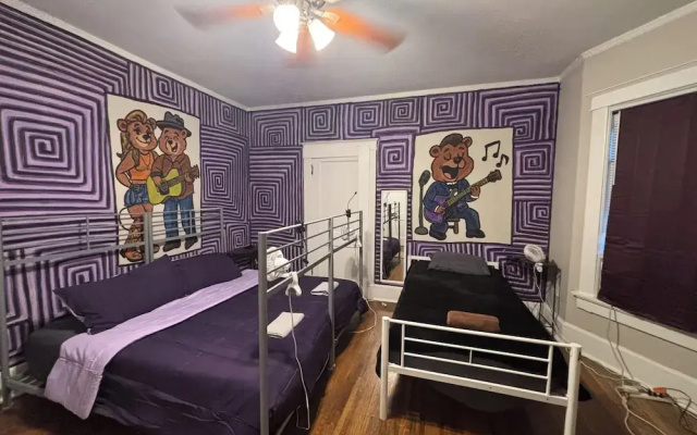 Cozy Bears Bunker's & Carpe Diem Spa