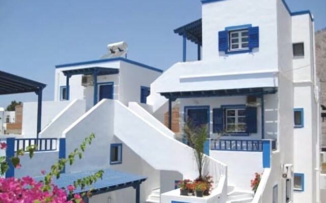 Lunar Santorini Hotel