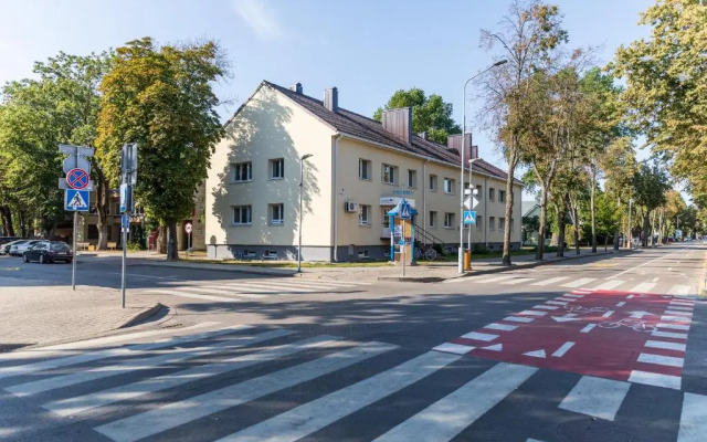 MARIUS 11 APARTMENT, By Cohost