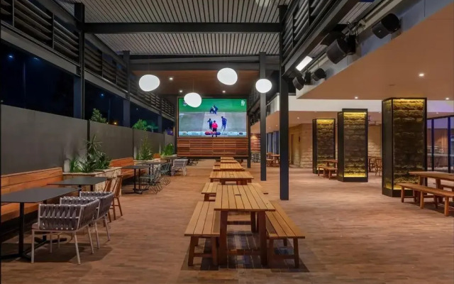 Blacktown Tavern