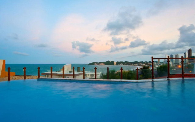 Pontalmar Praia Hotel