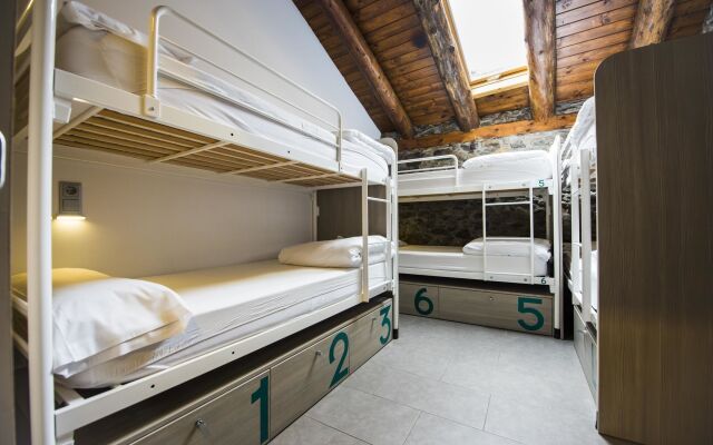 Mountain Hostel Tarter