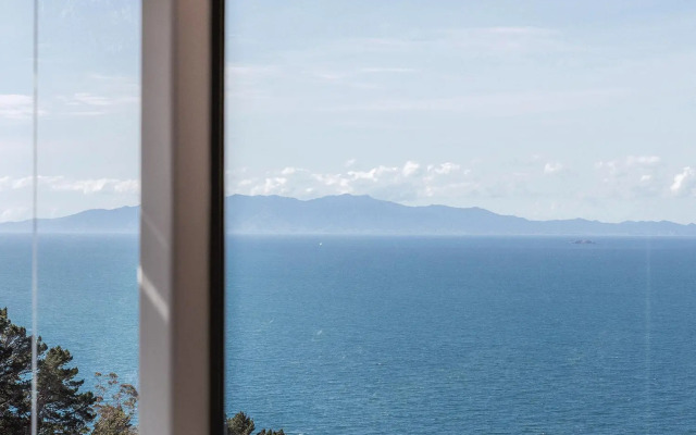 Seaview Sojourn - Waiheke Escapes