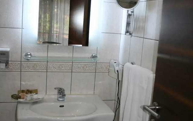 Nysa Hotel