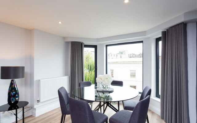 The Carlyle - Elegant Serviced Apartments