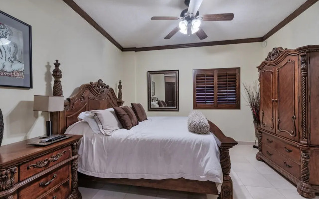 Sonoran Sky 1BR Upper SKY 406 by Casago