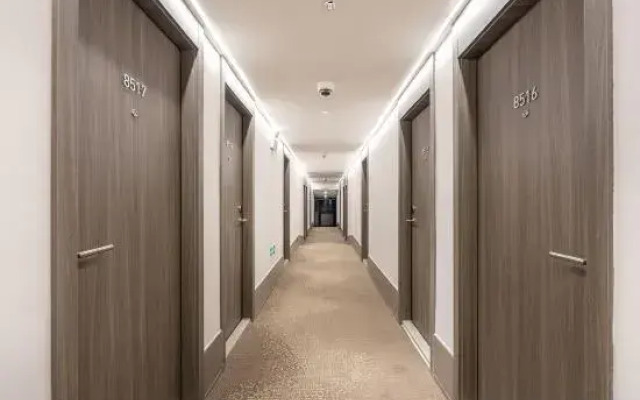 HanTing Hotel (Shanghai Dapuqiao Subway Station)