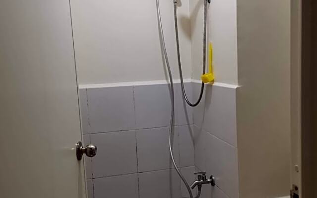 Mack's Awesome Place 24 with Netflix and FastUnliwifi