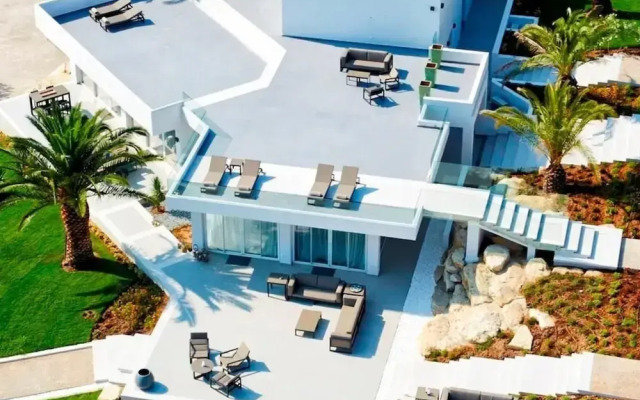 Tiamo Secrets Leading Villas White House