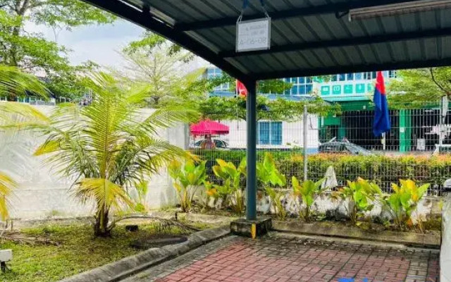 The Senai Garden Apartment Near Senai Airport&Jpo