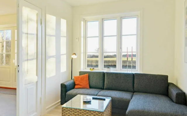 10 Person Holiday Home in Oksbol