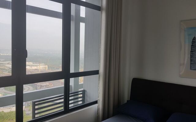 Alyssa Conezion Suite