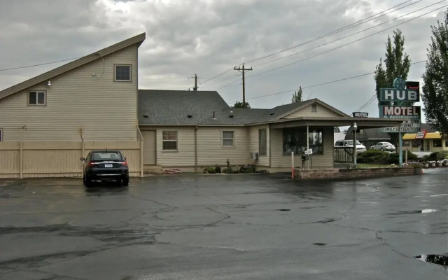 The Hub Motel