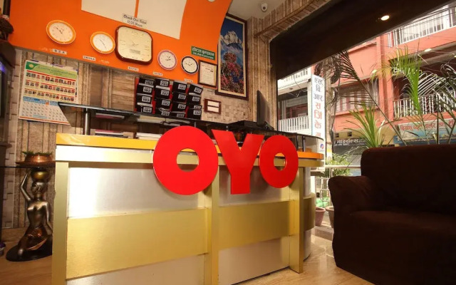 Oyo 512 Hotel Brindaban