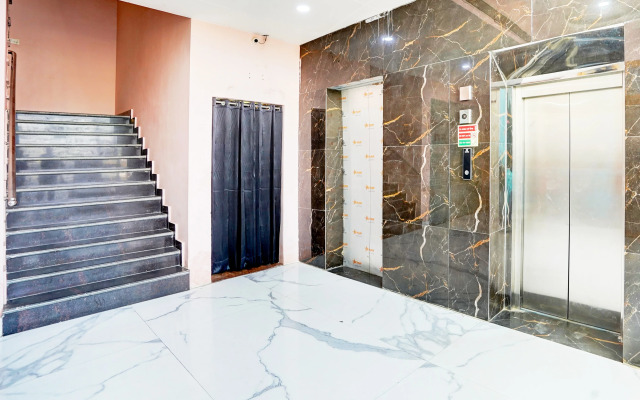 Collection O Surya Enclave Formerly Aroma Regency