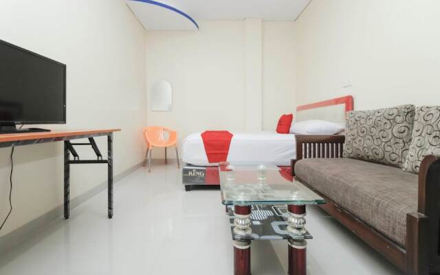 RedDoorz Plus @ Jalan Pemuda