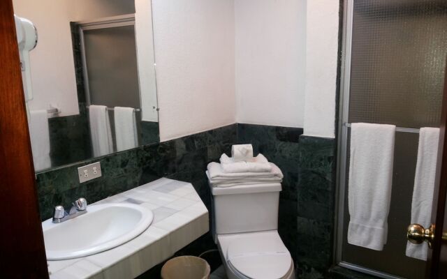 Apart-Hotel Suites Reforma