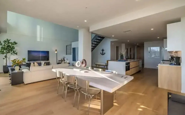 @ Marbella Lane - Luxurious 3BR Penthouse