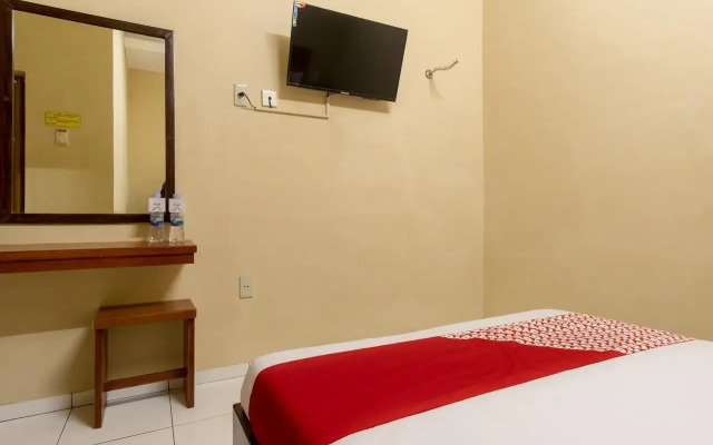 OYO 615 Residence Puri Hotel Syariah