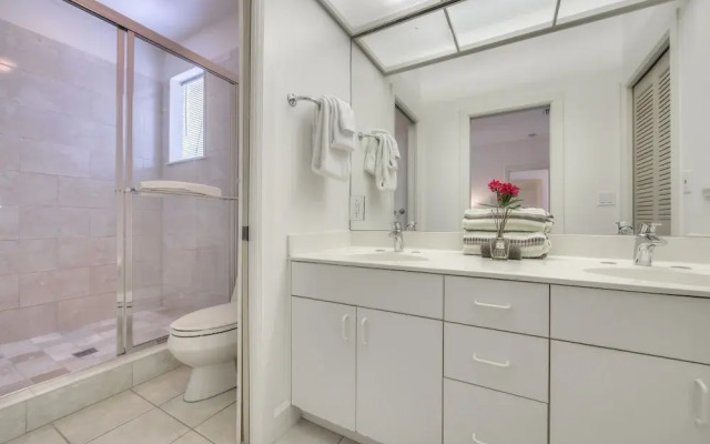 The White Ibis 5 Bedroom Home