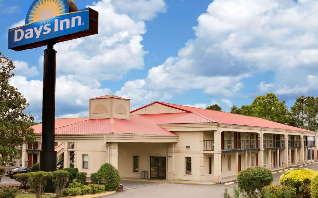 Days Inn by Wyndham Cleveland TN