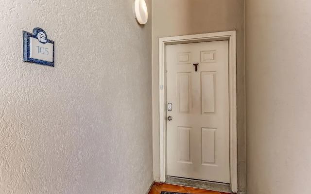 Luxury Condo With Atlantic Ocean View From Private Balcony By Redawning