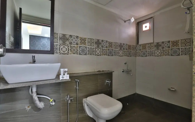 Dev Orchid By OYO Rooms