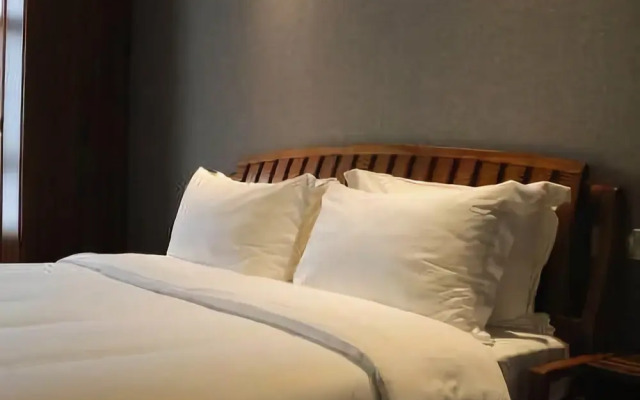Langqin ruipin Hotel