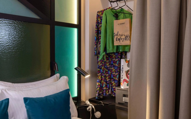 Le 12 Hotel