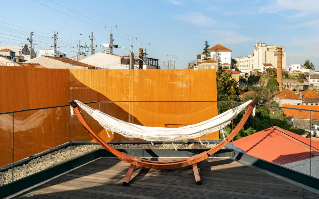 WHome Riverside View Premium Apartment w/ AC & Terrace