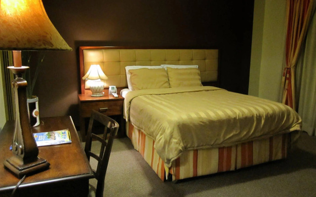 S.J. Suites Hotel