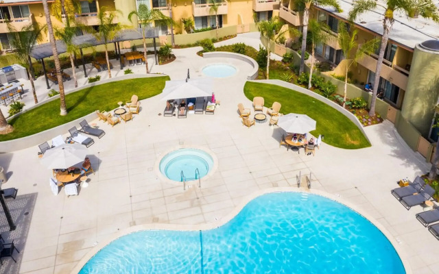Winners Circle Resort