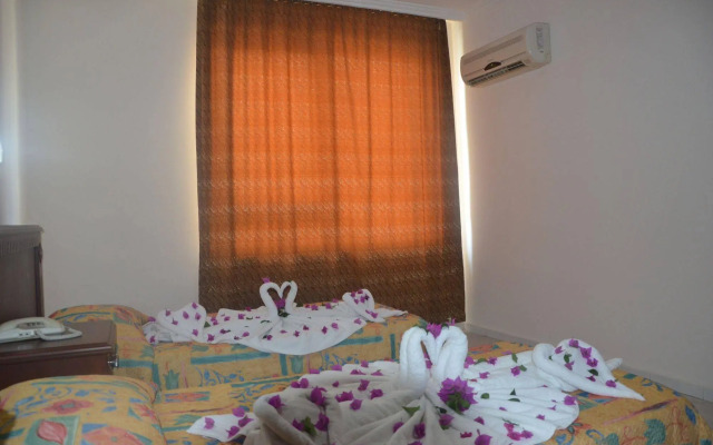 Rose Garden Apart Hotel