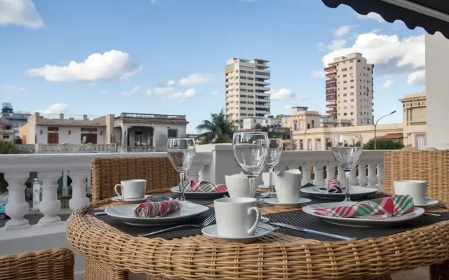 Malecon Casa de Lujo con WiFi GRATIS